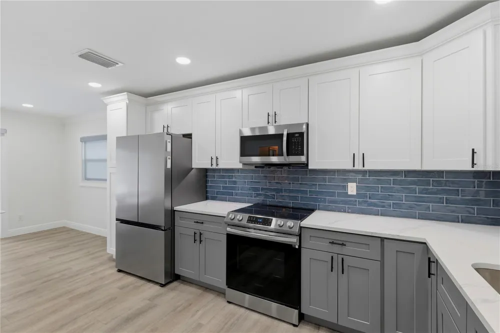 4411 15TH STREET St Petersburg, FL 33703