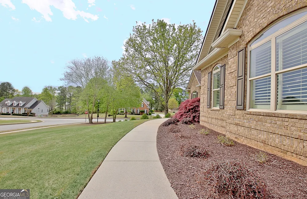 100 Wickham DR Tyrone, GA 30290
