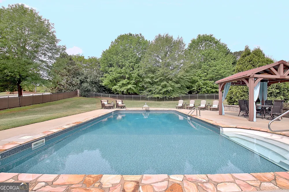 100 Wickham DR Tyrone, GA 30290