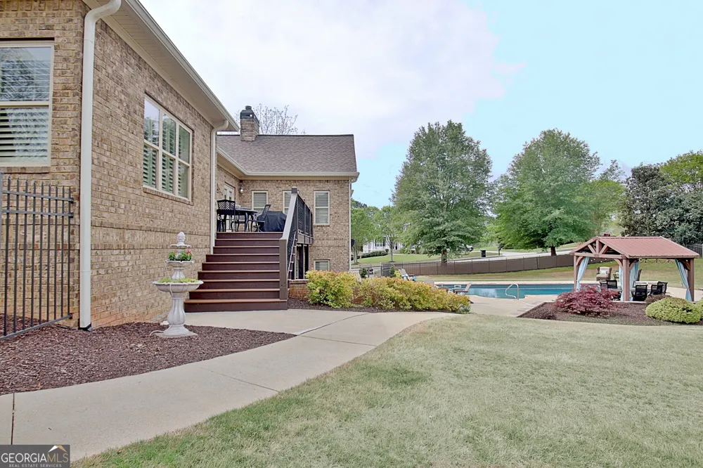 100 Wickham DR Tyrone, GA 30290
