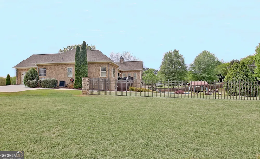 100 Wickham DR Tyrone, GA 30290