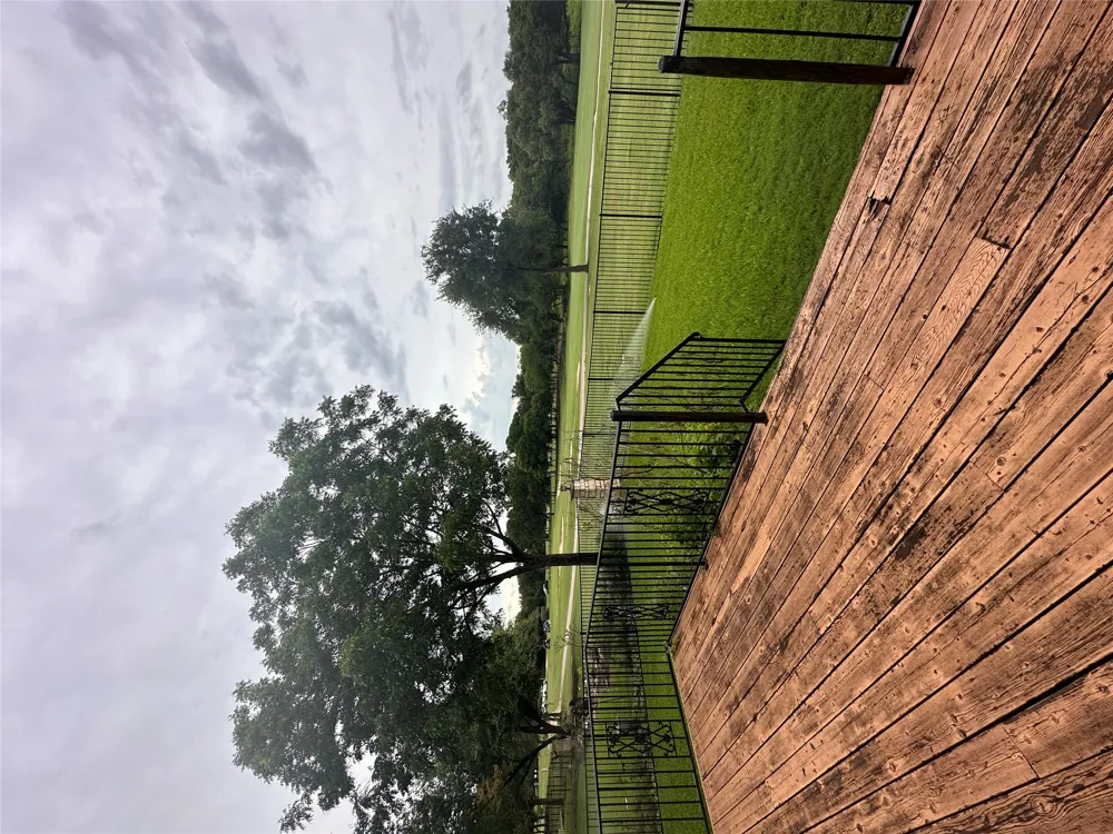 2007 Golden Bear Drive Round Rock, TX 78664