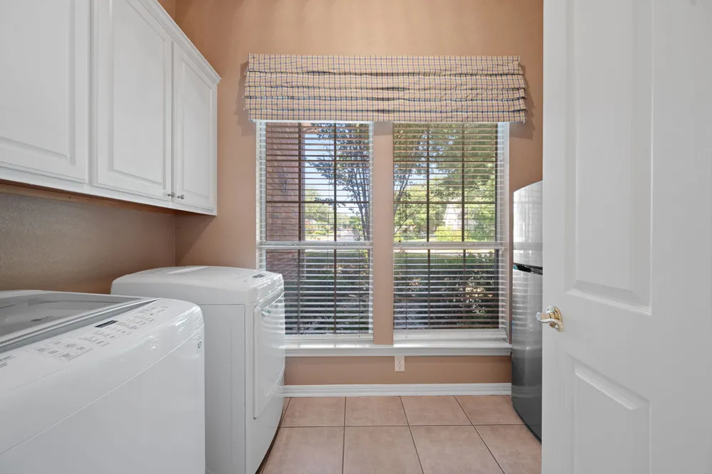 2007 Golden Bear Drive Round Rock, TX 78664