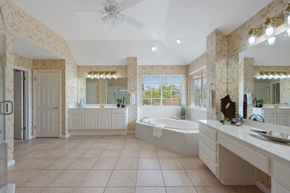 2007 Golden Bear Drive Round Rock, TX 78664