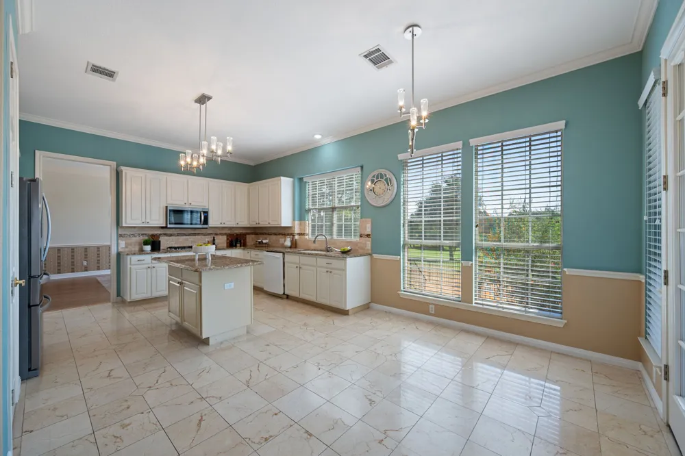 2007 Golden Bear Drive Round Rock, TX 78664