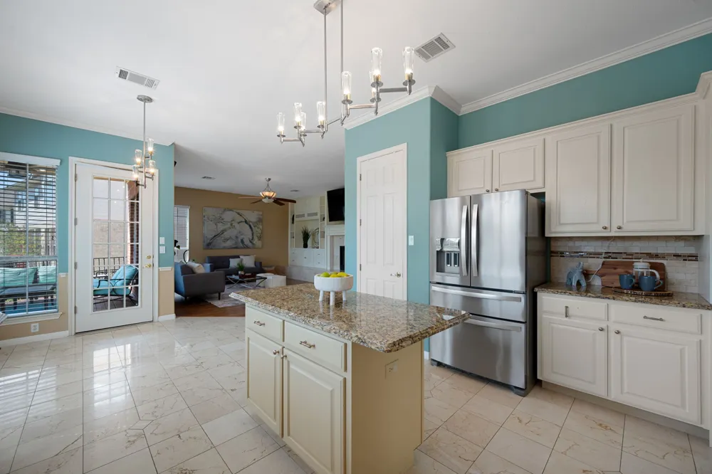 2007 Golden Bear Drive Round Rock, TX 78664