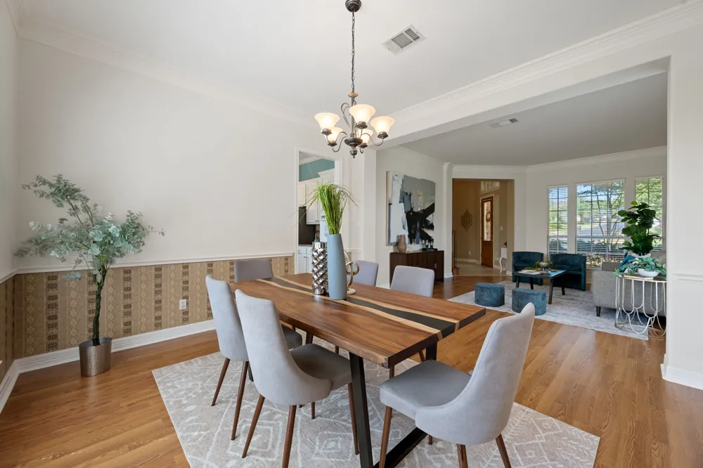 2007 Golden Bear Drive Round Rock, TX 78664