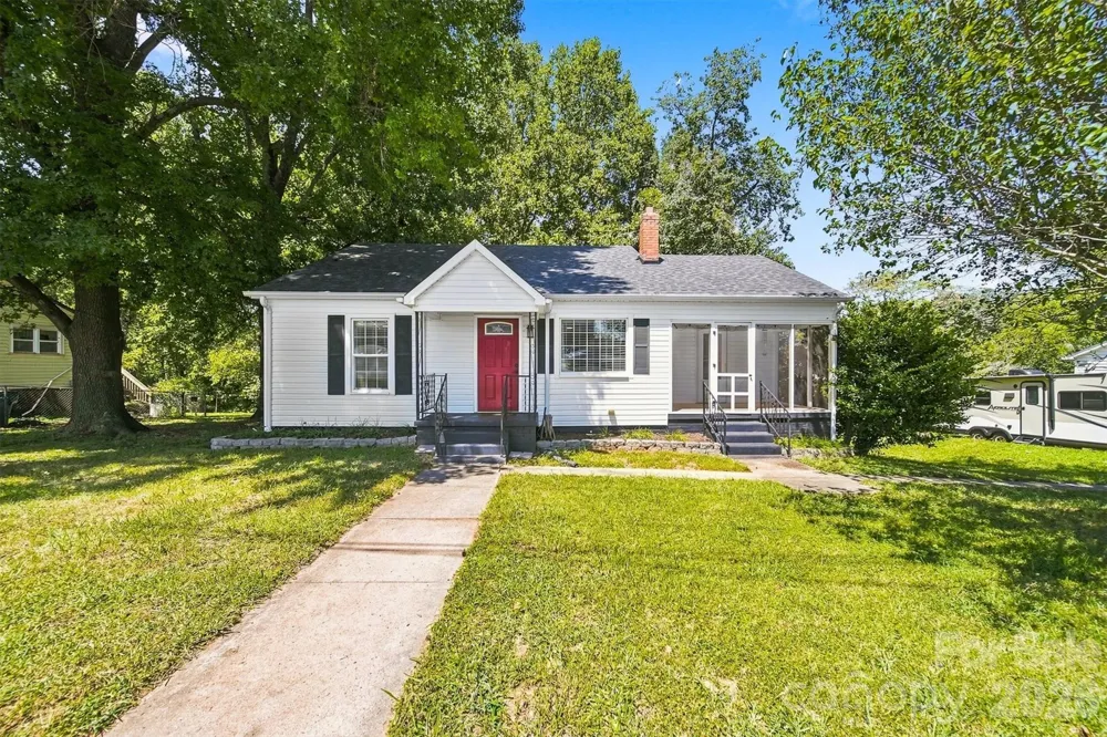 3226 Anderson Street Claremont, NC 28610