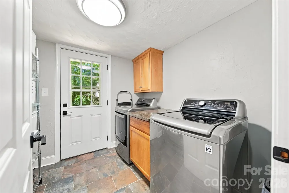 3226 Anderson Street Claremont, NC 28610