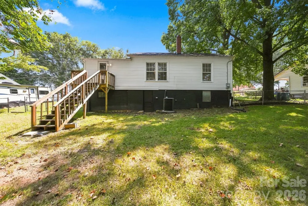 3226 Anderson Street Claremont, NC 28610