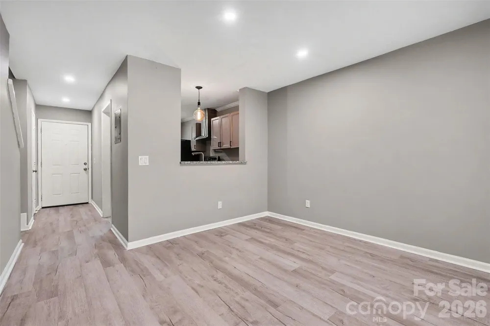 3322 Heathstead Place Charlotte, NC 28210