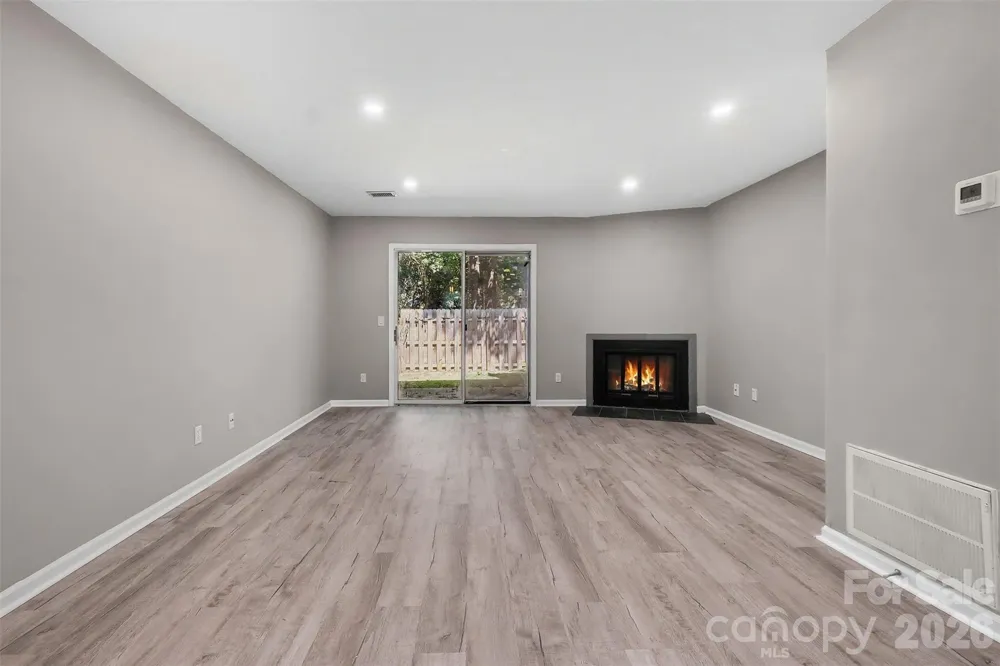 3322 Heathstead Place Charlotte, NC 28210