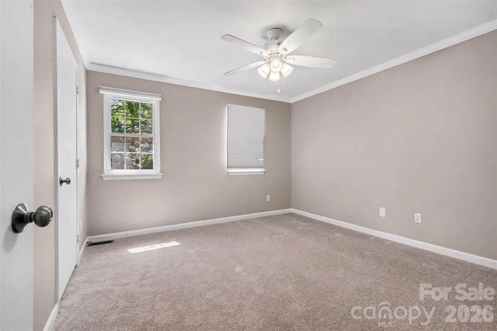 3322 Heathstead Place Charlotte, NC 28210