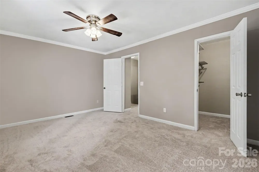 3322 Heathstead Place Charlotte, NC 28210