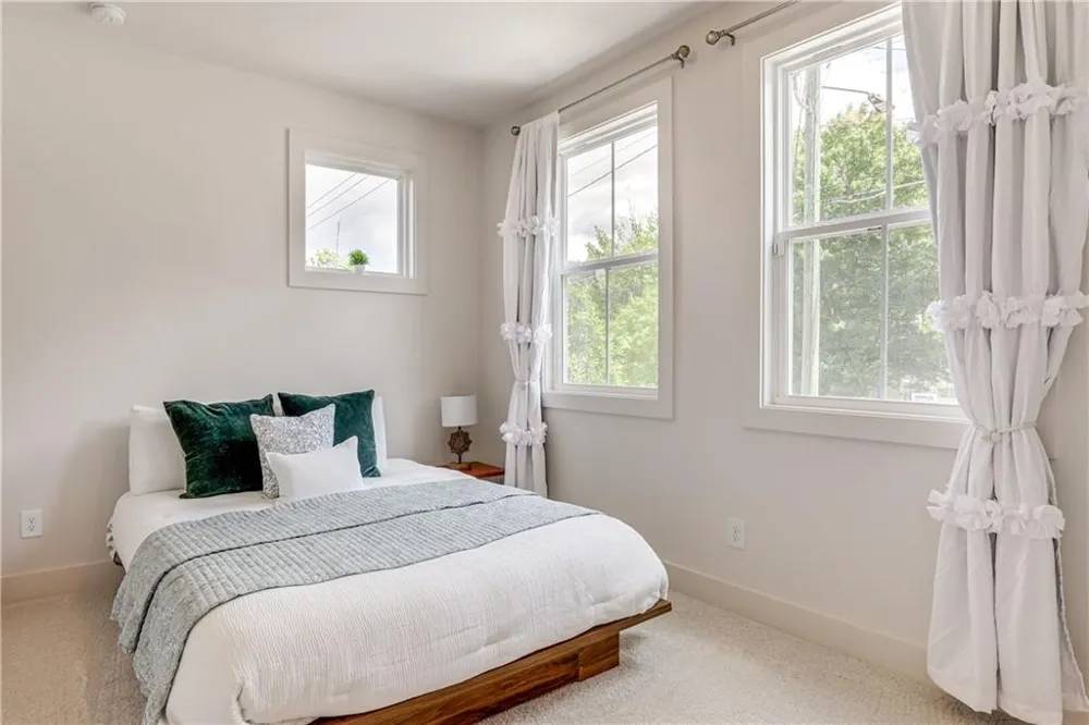 1390 Cozy Circle Atlanta, GA 30326