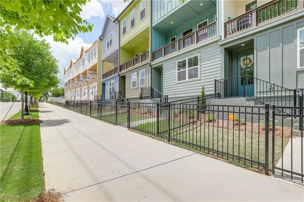 1390 Cozy Circle Atlanta, GA 30326