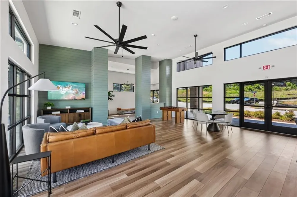 1390 Cozy Circle Atlanta, GA 30326