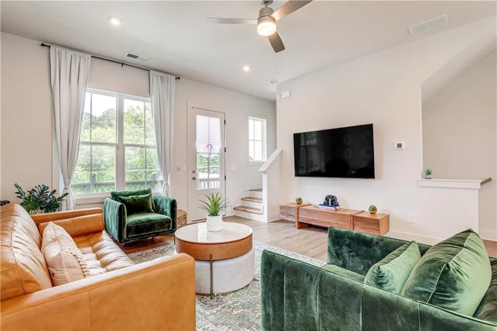 1390 Cozy Circle Atlanta, GA 30326