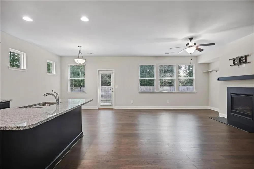4114 Elsdon Drive Austell, GA 30106