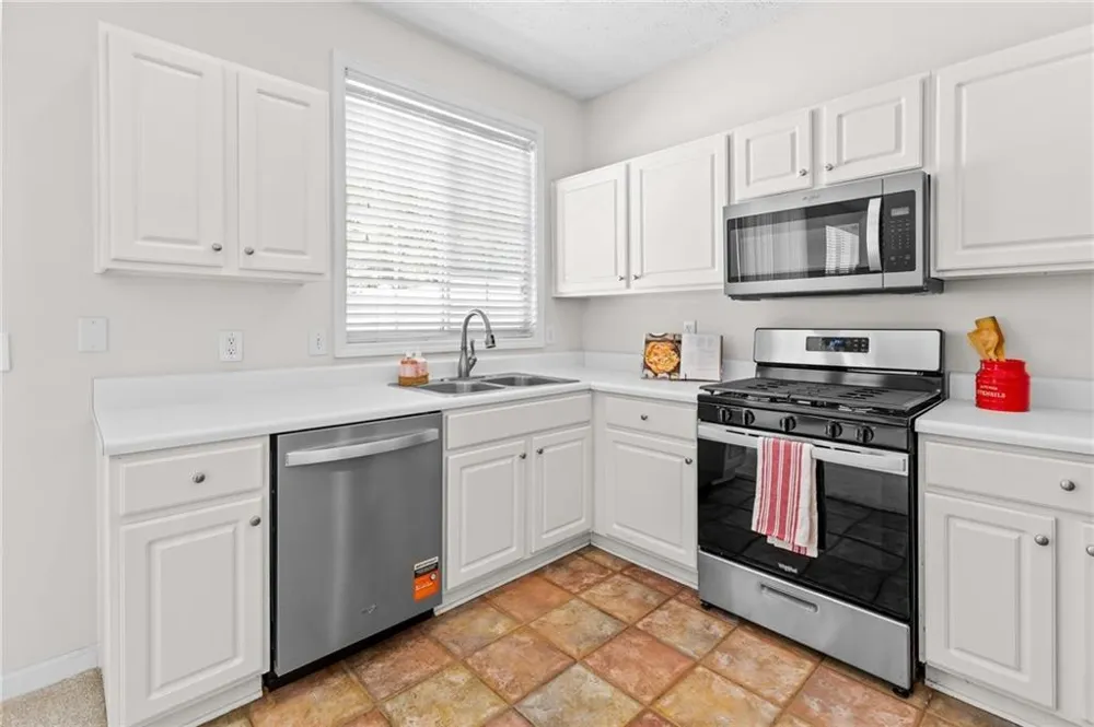 201 Harmony Court Milton, GA 30004