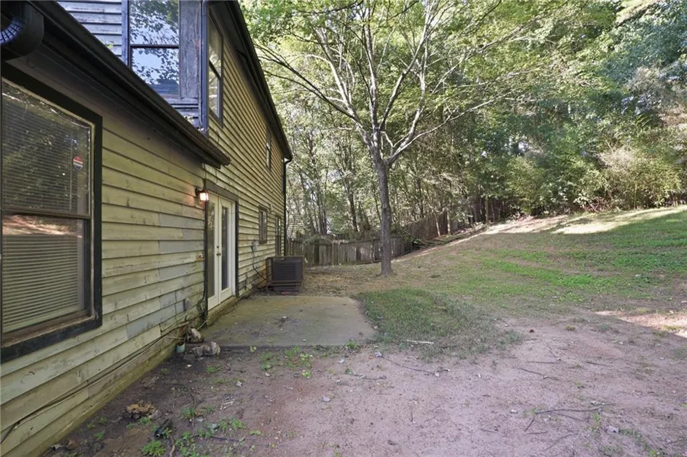 1001 Chapman Lane Stone Mountain, GA 30088