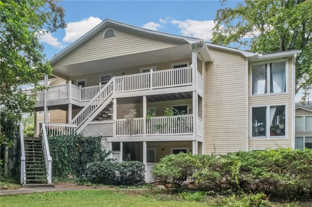 209 Augusta Drive SE Marietta, GA 30067