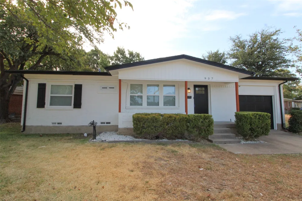 937 Burleson Street Grand Prairie, TX 75050