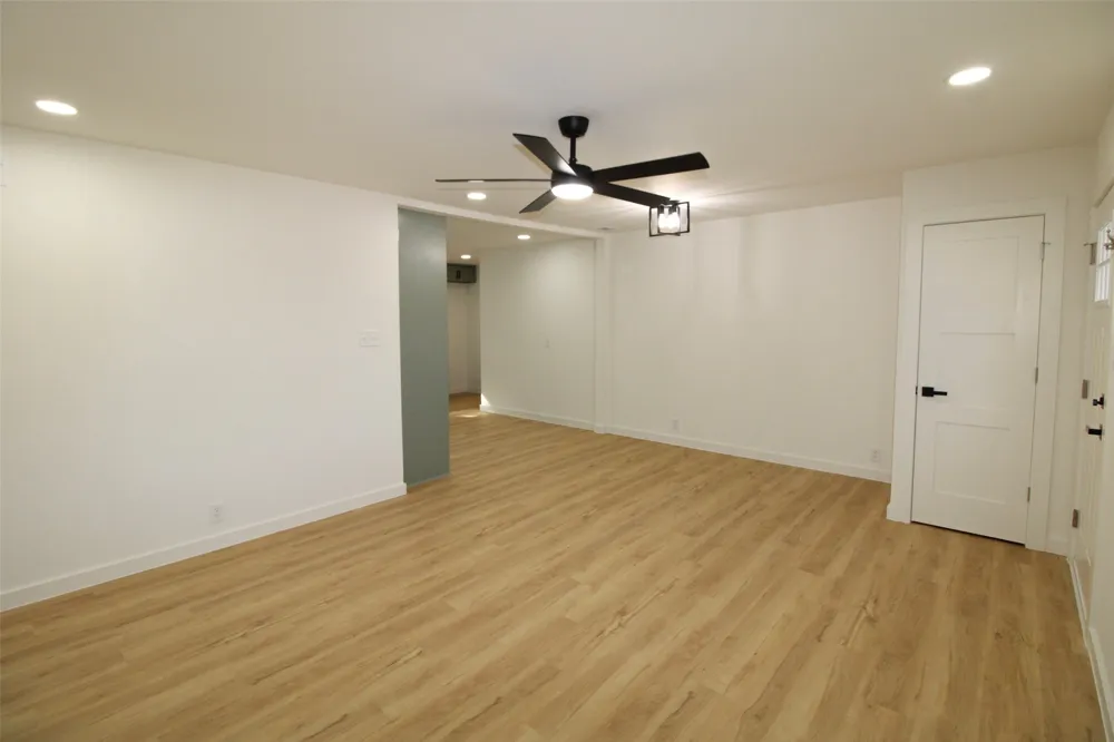 937 Burleson Street Grand Prairie, TX 75050