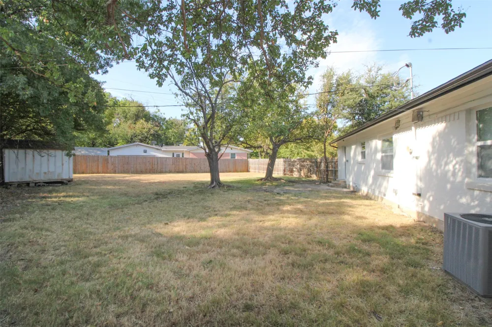 937 Burleson Street Grand Prairie, TX 75050