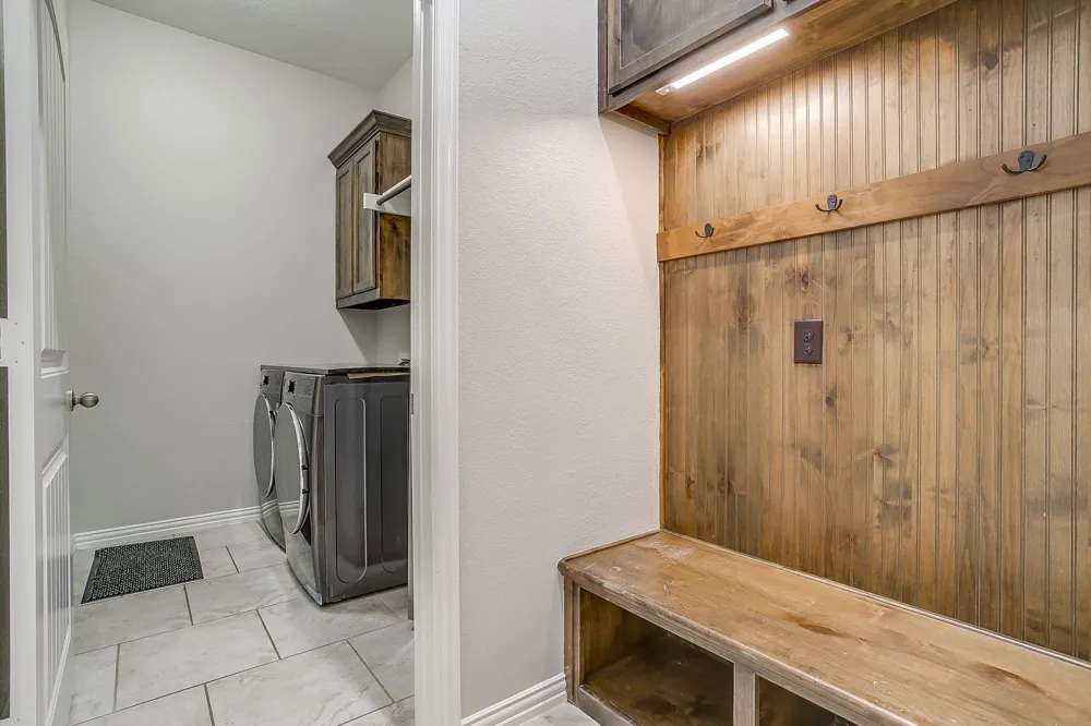 2721 Buffalo Run Burleson, TX 76028