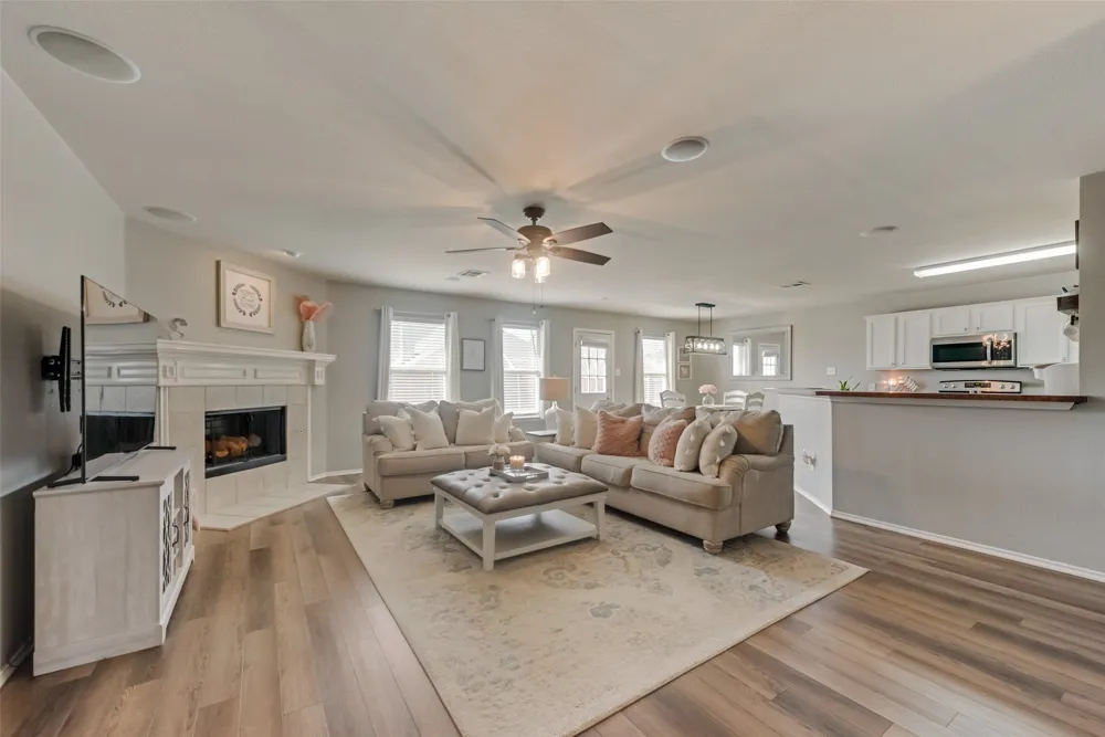 9805 Tanglebrush Drive McKinney, TX 75072