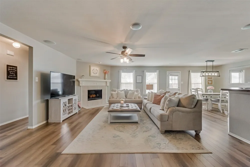 9805 Tanglebrush Drive McKinney, TX 75072