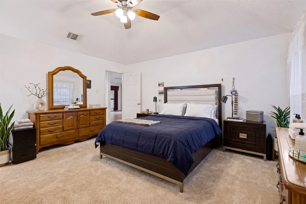 821 Creek Valley Road Mesquite, TX 75181