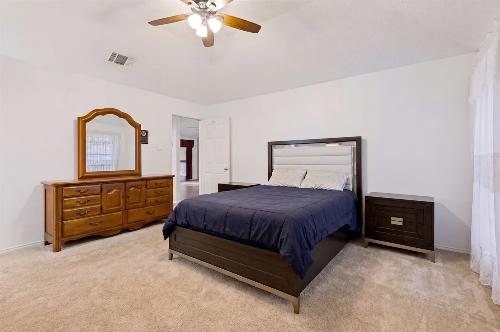821 Creek Valley Road Mesquite, TX 75181