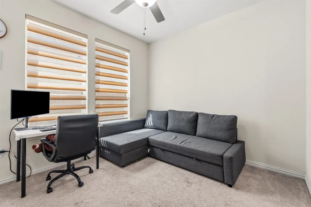 9919 Bates Street Irving, TX 75063
