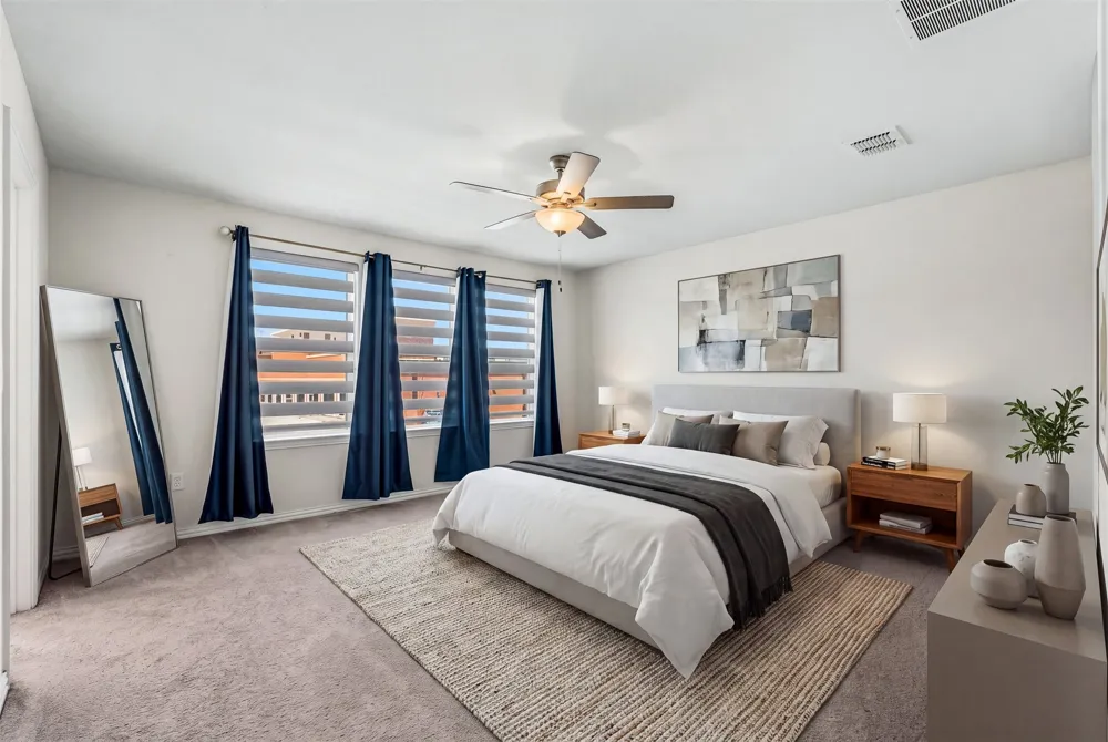 9919 Bates Street Irving, TX 75063