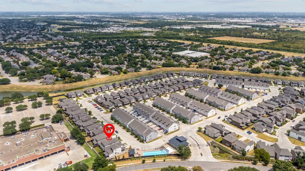 9919 Bates Street Irving, TX 75063