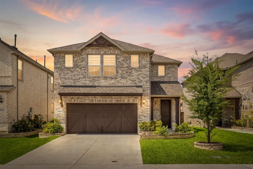 9919 Bates Street Irving, TX 75063