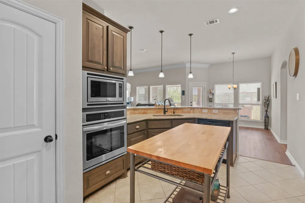 117 Heather Lane Decatur, TX 76234