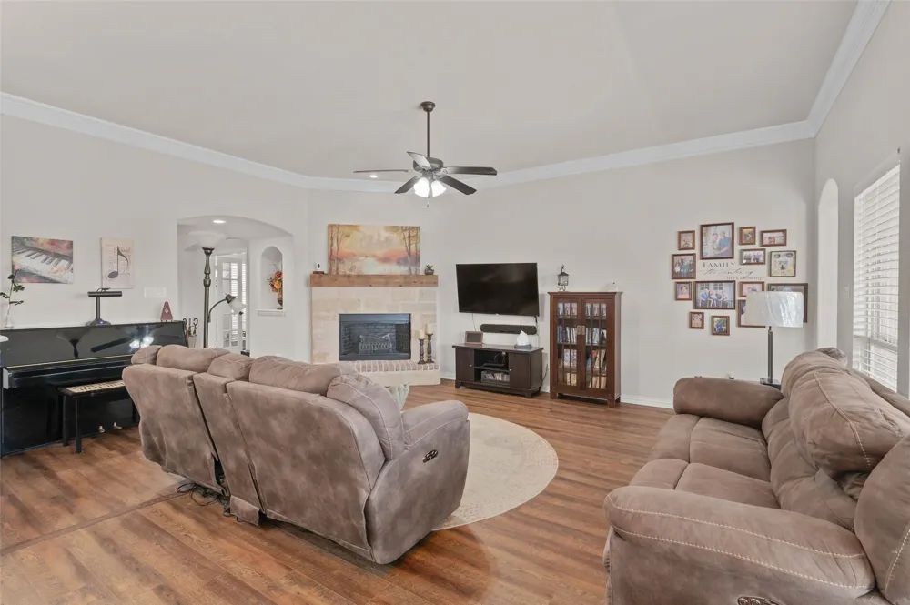 117 Heather Lane Decatur, TX 76234
