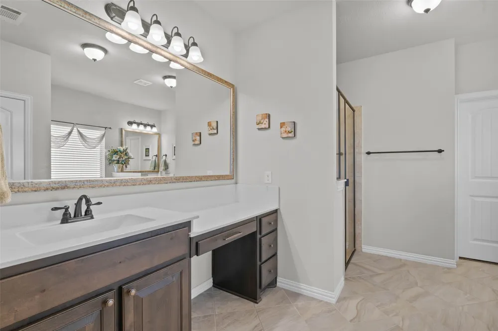 117 Heather Lane Decatur, TX 76234