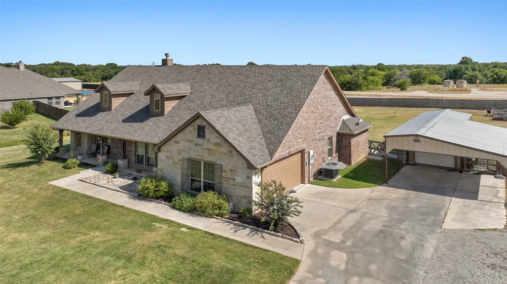 117 Heather Lane Decatur, TX 76234