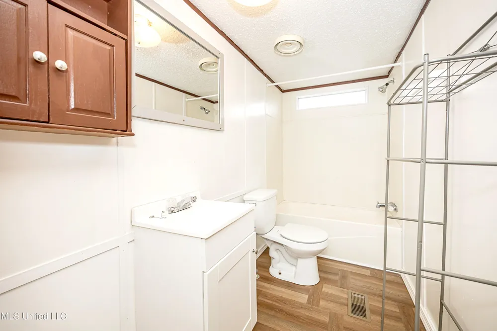 144 Katie Eubanks Road Lucedale, MS 39452
