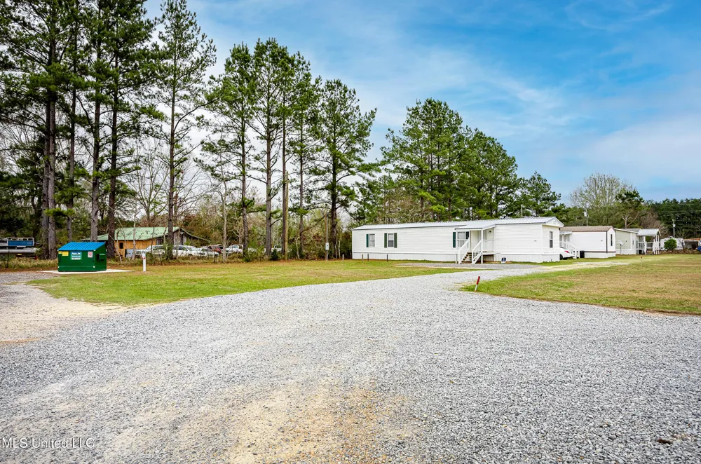 144 Katie Eubanks Road Lucedale, MS 39452