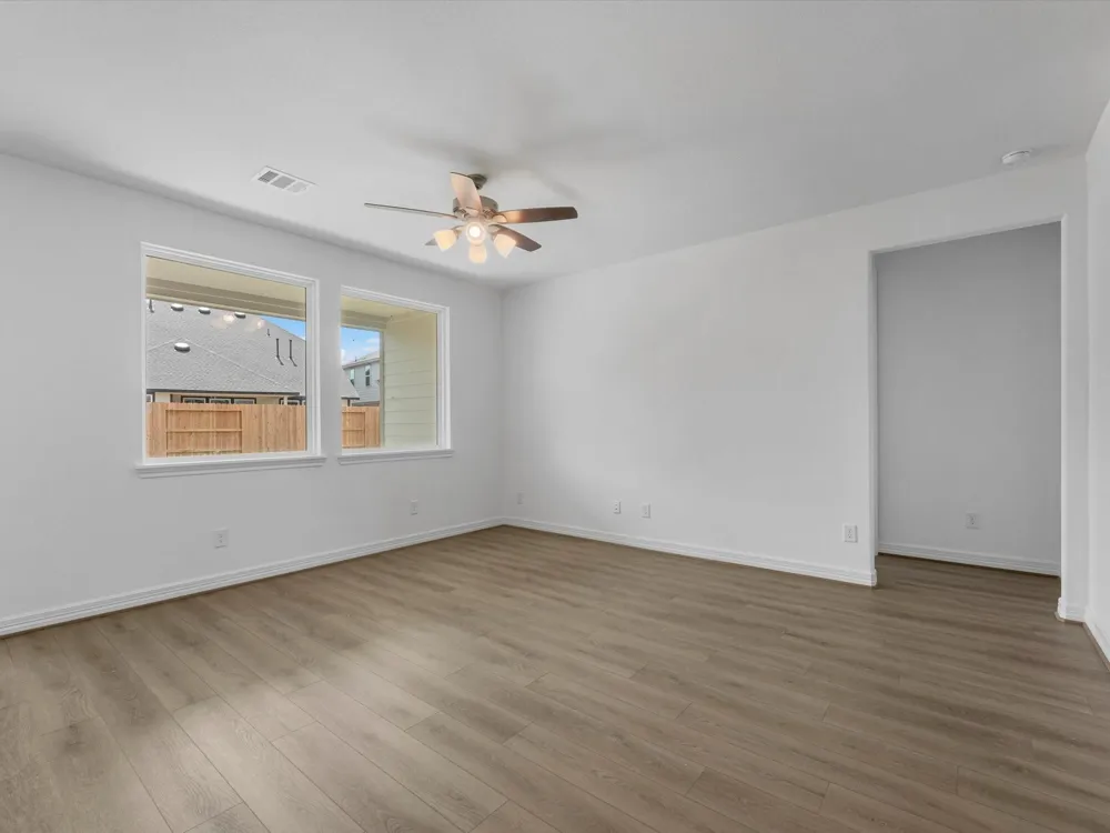 7807 Topaz Ridge Drive Angleton, TX 77515