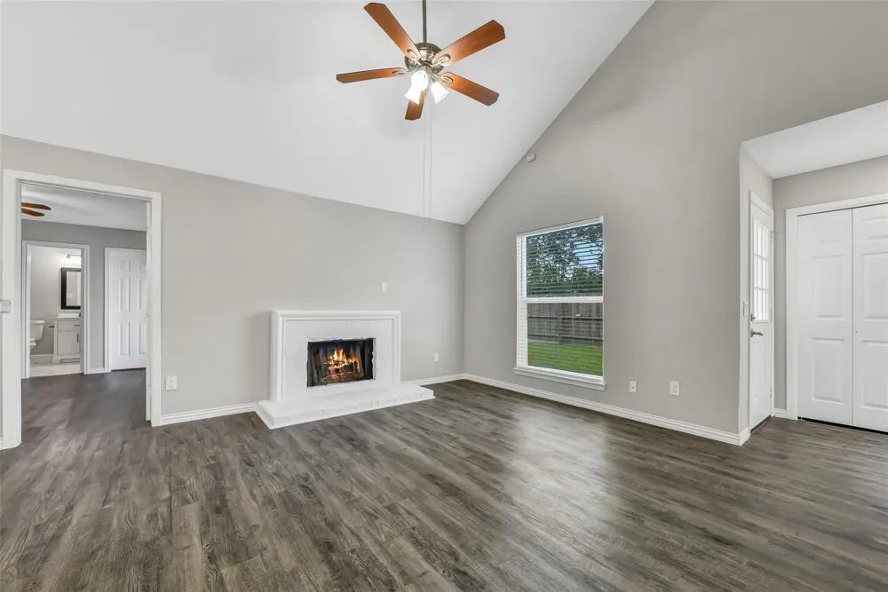 9908 Green Meadow Drive La Porte, TX 77571