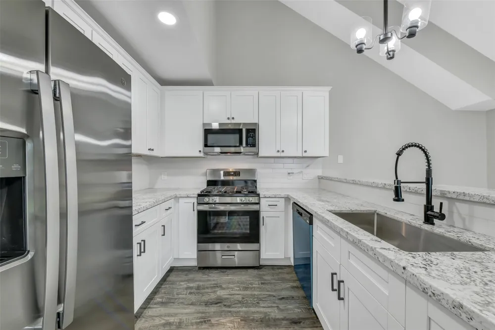 9908 Green Meadow Drive La Porte, TX 77571