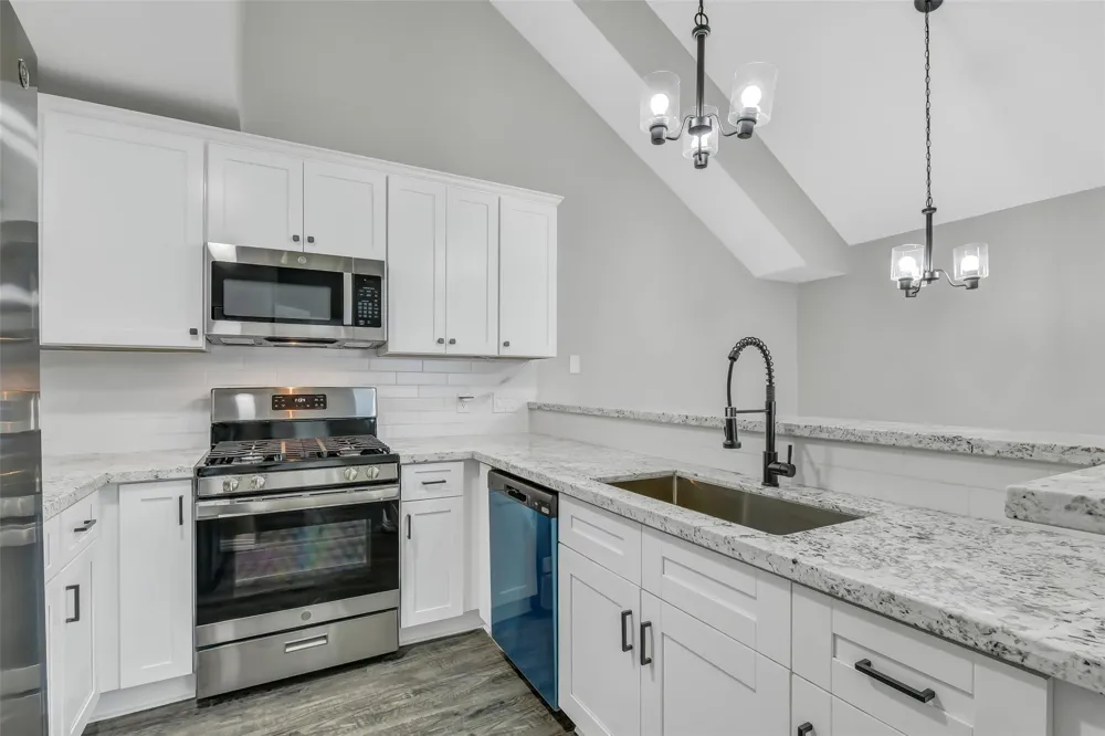 9908 Green Meadow Drive La Porte, TX 77571