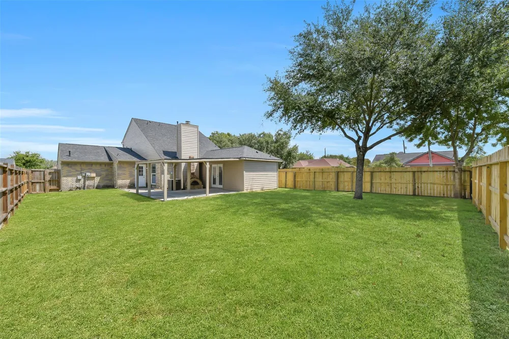 9908 Green Meadow Drive La Porte, TX 77571