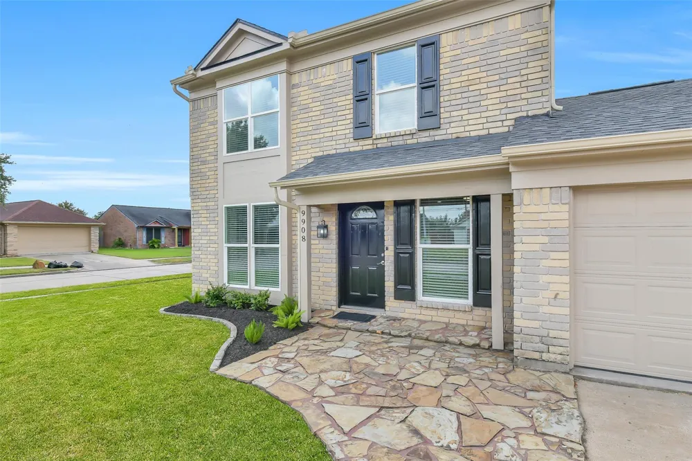 9908 Green Meadow Drive La Porte, TX 77571